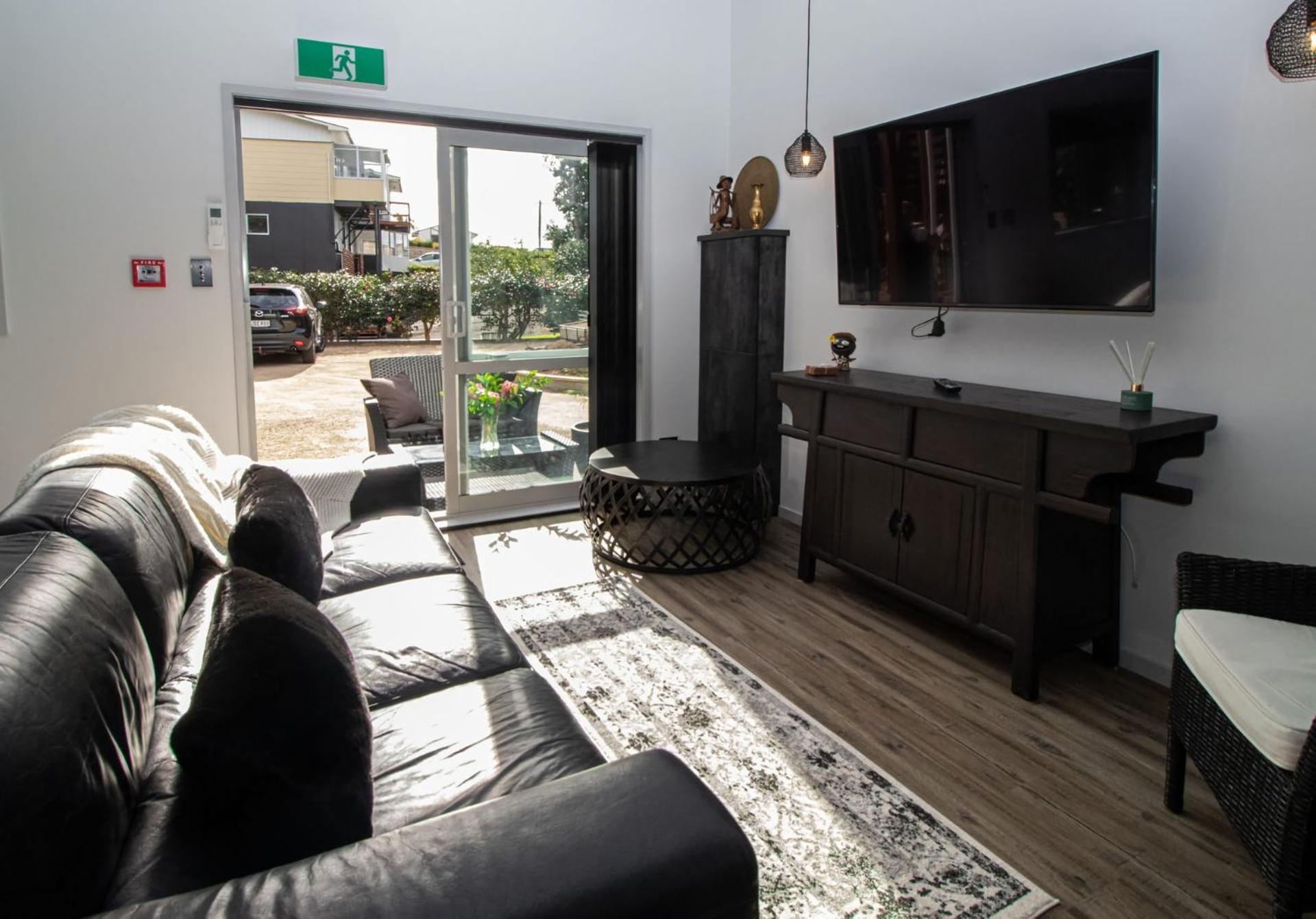 City Living Unit 3 - 5 Min Stroll To Cbd New Plymouth Exterior foto